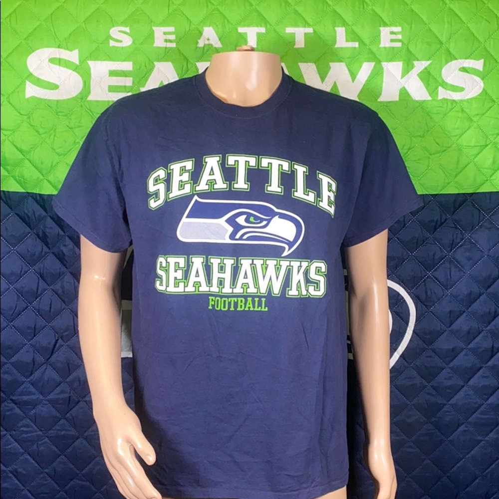 Seahawks Tee Size L 💙💚